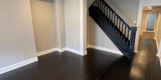 East Baltimore 2 Bedroom w/Den 1.5 Bathroom Gallery 5