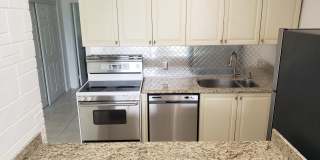 3535 Northwest 3rd Avenue Gallery 1