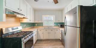 Beautiful 3 Bed 1 Bath Home in Lakewood with Finished Basement Area and Fenced Back Yard!! Gallery 7