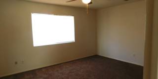 8312 Tamarack Avenue Gallery 23