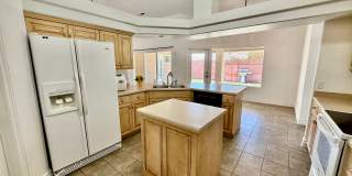 4-BR Home in Shadow Mountain @ Green Valley Gallery 15