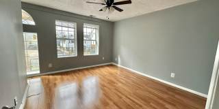 2015 S LINCOLN Street S Gallery 18