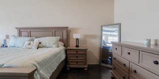 Fully Furnished Mid-Term 2-Level Condo | 1,549 Sq Ft | Private Parking | Shared Living Fully Furnished Mid-Term 2-Level Condo | 1,549 Sq Ft | Private Parking | Shared Living Gallery 37