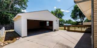 Spacious Ranch Living – 3 Beds, 2 Baths, 2 Car Garage & Large Backyard Gallery 48