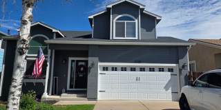 Gorgeous FULLY FURNISHED 3 Bed 2.25 Bath Home! Gallery 1