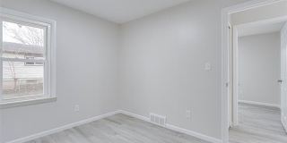 7451 Cavell Street Gallery 22