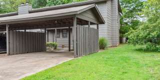3 Bedroom Townhome in East Fayetteville Gallery 1