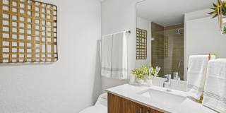 Twenty2 West Gallery 6