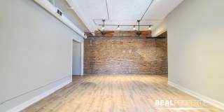2320 N Damen Ave Gallery 3