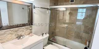 905 Brickell Bay Dr Gallery 24