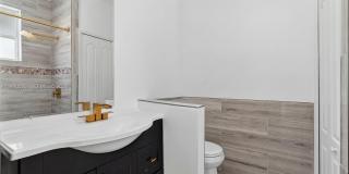 2302 NW 161st Ter Gallery 28