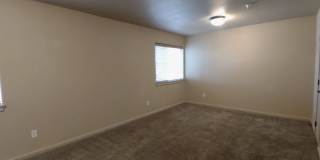 NW 3x2 townhome with primary bedroom on the main level Gallery 20