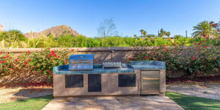 4450 E CAMELBACK Road Gallery 48