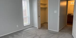 Embassy West Apartments Gallery 8