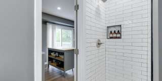 6604 OAK Street Gallery 1