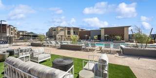 Longbow Luxury Apartments Gallery 27