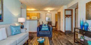 Lake Forest Apartments Gallery 2