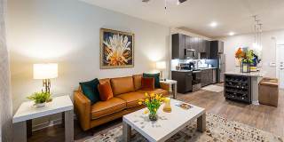 Imperial Oaks Square Gallery 29