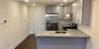 Stunning 2-Bed Condo with Private Roof Deck in Norris Square! Available mid-July! Gallery 4