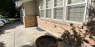2 Bedroom 1 Bathroom Basement Apartment Gallery 1