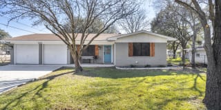 3301 East Drive Gallery 2