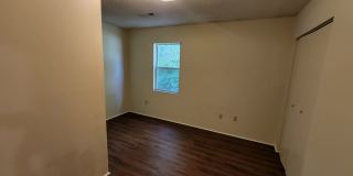Quaint home located in City Limits Gallery 3