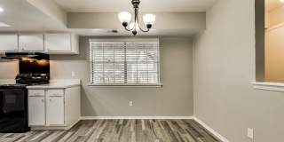 London Square Apartments Gallery 2