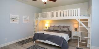 ***STUNNING POOL HOME***4BEDS / 4BATHS***GOLDEN SHORES***FURNISHED SEASONAL RENTAL*** Gallery 24