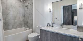 Veneto Las Olas Gallery 22