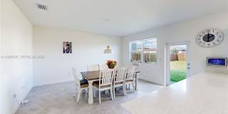 2333 Southeast 28th Court Gallery 7