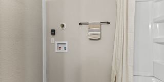 1153 Villa Avenue Gallery 16