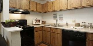 Sunflower Apartments Gallery 10
