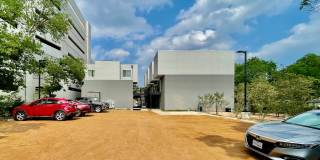 140 S Fredericksburg Gallery 8