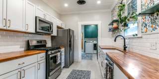 BEAUTIFUL 3-BEDROOM HOME IN LOS ANGELES HEIGHTS Gallery 13