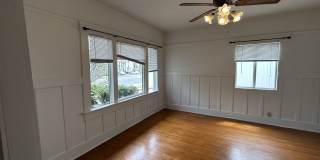 2220 Rosecrans St Gallery 21