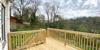 3 Bed/1 Bath Home in Beechview with Bonus Room-Convenient to Downtown! Available October! Gallery 5