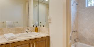 10775 E Sunnyside Dr Gallery 20
