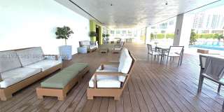 500 Brickell Ave Gallery 32