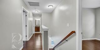 DOWNTOWN COLUMBIA'S CANAL PLACE Gallery 17