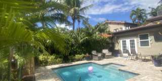 1616 Adams Street Gallery 1