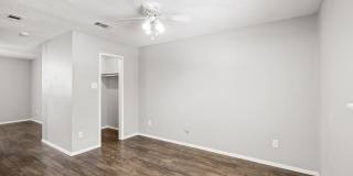 Awesome open Studio Apartments Close to Downtown Gallery 44