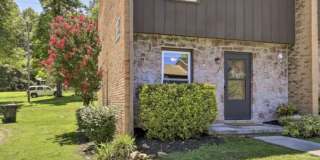 306 Emerald Dr Gallery 1