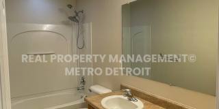 SPRING INTO A NEW HOME Gallery 16