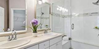 Beautiful Townhome in Ken Caryl – Available Now! Gallery 13