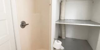 Space, Comfort & Location—Minutes from Ball State Gallery 14