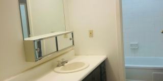 2028 Summit St. Gallery 4