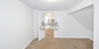 2103 Ringgold Avenue Gallery 17