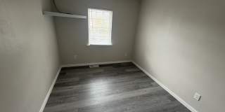 813 S Grosvenor Ct Gallery 49