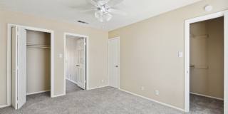 River Oaks Gallery 27