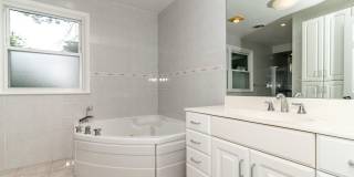 1800 LARK Lane Gallery 31